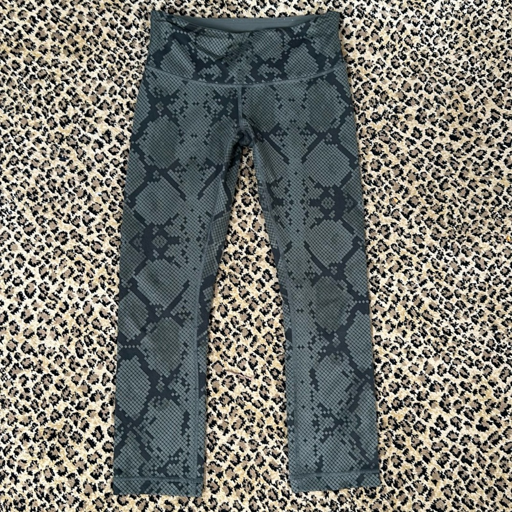 Lululemon Wunder Under Snakeskin Leggings